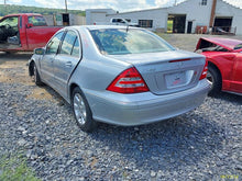 Load image into Gallery viewer, AUTOMATIC TRANSMISSION C230 C240 C32 C320 C55 2001-2005 RWD - MM3125094