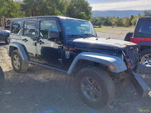 Load image into Gallery viewer, TRANSMISSION Jeep Wrangler 07 08 09 10 11 4X4 - MM3216955