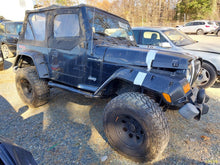 Load image into Gallery viewer, TRANSMISSION Jeep TJ Wrangler 97 98 99 00 01 02 - MM3260085