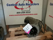 Load image into Gallery viewer, TRANSFER CASE VW TOUAREG V8 04 05 06 - CTL169626