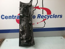 Load image into Gallery viewer, TAIL LIGHT LAMP ASSEMBLY Honda CR-V 97 98 99 00 01 Right - CTL194360