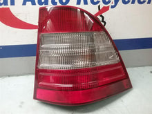 Load image into Gallery viewer, TAIL LIGHT LAMP ASSEMBLY ML320 ML430 ML55 98 99 00 01 Right - CTL229377