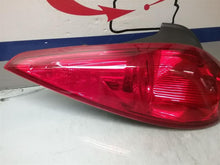 Load image into Gallery viewer, TAIL LIGHT LAMP ASSEMBLY Pontiac G6 06 07 08 09 Left - CTL235518