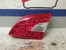 Load image into Gallery viewer, TRUNK LID MOUNTED TAIL LIGHT LAMP Nissan Sentra 13 14 15 Right - CTL271981