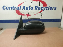 Load image into Gallery viewer, SIDE VIEW DOOR MIRROR Kia Soul 14 15 16 17 18 19 Left - CTL319034