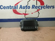 Load image into Gallery viewer, Radio Jeep Renegade 2017 - CTL338603