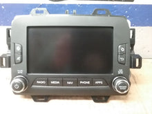 Load image into Gallery viewer, Radio Jeep Renegade 2017 - CTL338603