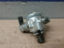 Load image into Gallery viewer, Fuel Pump Mazda 3 2016 - CTL351304