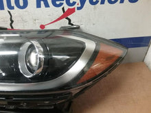 Load image into Gallery viewer, HEADLIGHT LAMP ASSEMBLY - CTL356732