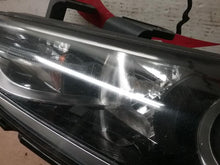Load image into Gallery viewer, HEADLIGHT LAMP ASSEMBLY - CTL356732