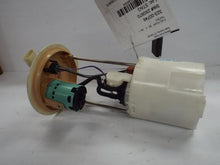 Load image into Gallery viewer, Fuel Pump EXPEDITION 2014 - MRK460342
