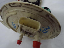 Load image into Gallery viewer, Fuel Pump EXPEDITION 2014 - MRK460342