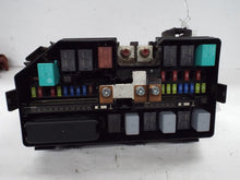 Load image into Gallery viewer, Fuse Box Honda Pilot 2017 - MRK460734