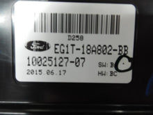 Load image into Gallery viewer, Radio Ford Taurus 2015 - MRK461036