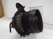 Load image into Gallery viewer, HEATER BLOWER MOTOR S60 V70 S80 XC90 1999 99 00 - 07 08 - MRK461096