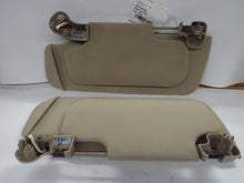 Load image into Gallery viewer, Interior Sun Visors Chevrolet Tahoe 2003 - MRK461138