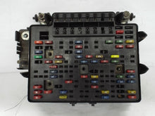 Load image into Gallery viewer, Fuse Box SIERRA 2500 PICKUP 2000 - MRK461486