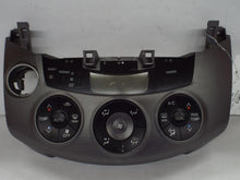 Load image into Gallery viewer, Temperature Controls RAV4 2009 - MRK461671