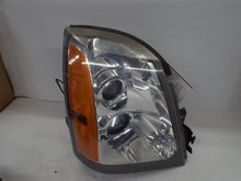 Load image into Gallery viewer, HEADLIGHT LAMP ASSEMBLY Cadillac SRX 04 05 06 07 08 09 Right - MRK461715