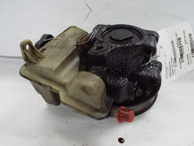 Load image into Gallery viewer, Power Steering Pump Ford Focus 2010 - MRK462067
