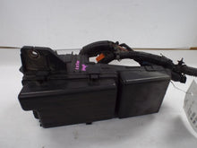 Load image into Gallery viewer, FUSE BOX Honda Accord 2003 03 2004 04 2005 05 2006 06 2007 07 - MRK462112