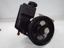 Load image into Gallery viewer, Power Steering Pump Hummer H3 2008 - MRK462874