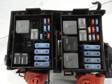 Load image into Gallery viewer, Fuse Box Chevrolet Impala 2003 - MRK463300
