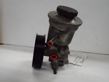Load image into Gallery viewer, POWER STEERING PUMP Tacoma 2005 05 2006 06 07 08 09 - MRK464855