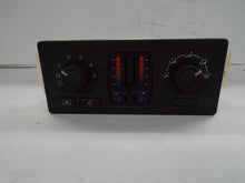 Load image into Gallery viewer, REAR TEMPERATURE CONTROLS Silverado 1500 Pickup Silverado 2500 03-04 - MRK465084