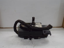 Load image into Gallery viewer, Fuse Box FORD E250 VAN 2008 - MRK465092