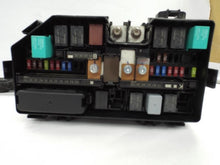Load image into Gallery viewer, FUSE BOX Honda CR-V 2015 15 2016 16 - MRK465797