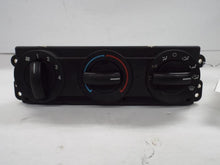 Load image into Gallery viewer, Temperature Controls FORD F250SD PICKUP 2006 - MRK465830