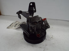 Load image into Gallery viewer, POWER STEERING PUMP BMW X5 2002 02 03 04 05 06 - MRK466347