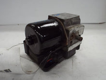 Load image into Gallery viewer, ABS Pump Chevrolet Tahoe 2002 - MRK466368