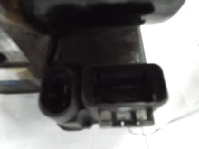Load image into Gallery viewer, ABS Pump Chevrolet Tahoe 2002 - MRK466368