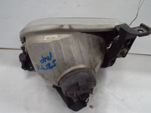 Load image into Gallery viewer, HEADLIGHT LAMP ASSEMBLY Toyota Tundra 00 01 02 03 04 Right - MRK467217