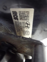 Load image into Gallery viewer, Vacuum Pump Hyundai Tucson 2017 - MRK467293