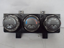Load image into Gallery viewer, AC HEATER TEMP CONTROL Honda Element 2003 03 2004 04 DX - MRK467910