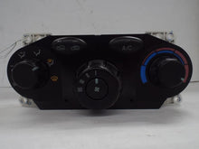 Load image into Gallery viewer, TEMPERATURE CONTROLS Hyundai Santa Fe 2002 02 2003 03 - MRK468093