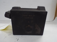 Load image into Gallery viewer, Fuse Box S10/S15/SONOMA 2002 - MRK468104
