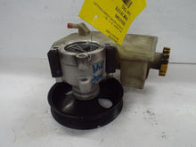 Load image into Gallery viewer, Power Steering Pump Jeep Liberty 2003 - MRK468171