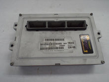 Load image into Gallery viewer, ECU ECM COMPUTER Jeep Liberty 2003 03 - MRK468240