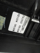 Load image into Gallery viewer, FUSE BOX Kia Sorento 2011 11 2012 12 2013 13 - MRK468450