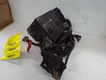 Load image into Gallery viewer, Fuse Box Ford Escape 2013 - MRK468600