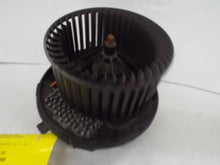 Load image into Gallery viewer, A/C HEATER BLOWER MOTOR - MRK468660