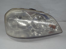 Load image into Gallery viewer, HEADLIGHT LAMP ASSEMBLY Suzuki Forenza 05 06 07 08 Right - MRK469025