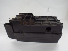 Load image into Gallery viewer, Fuse Box Chevrolet Colorado 2005 - MRK469085