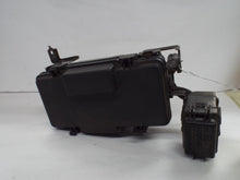 Load image into Gallery viewer, FUSE BOX Honda CR-V 2002 02 2003 03 2004 04 2005 05 2006 06 - MRK469155
