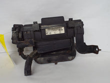 Load image into Gallery viewer, FUSE BOX Honda CR-V 2002 02 2003 03 2004 04 2005 05 2006 06 - MRK469155