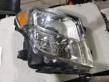 Load image into Gallery viewer, HEADLIGHT LAMP ASSEMBLY Titan Titan XD 16 17 18 19 20 Right - MM2291561